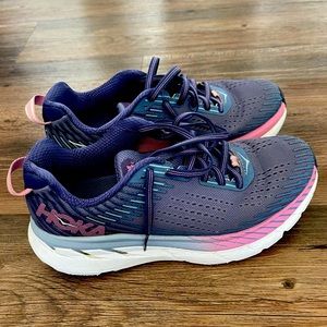 Hoka Clifton shoes